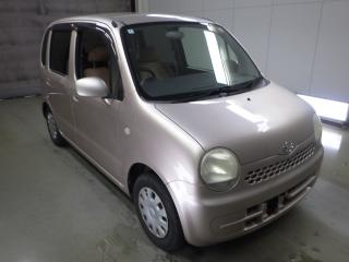 DAIHATSU MOVE LATTE