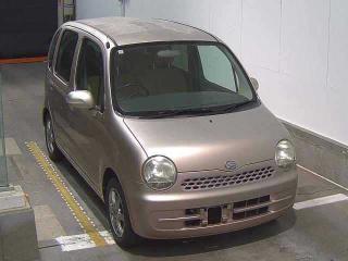 DAIHATSU MOVE LATTE