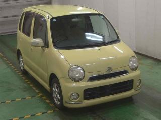 DAIHATSU MOVE LATTE