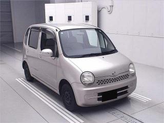 DAIHATSU MOVE LATTE