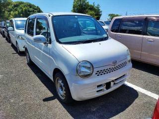 DAIHATSU MOVE LATTE