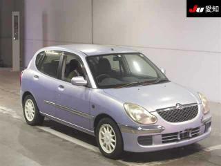 DAIHATSU STORIA