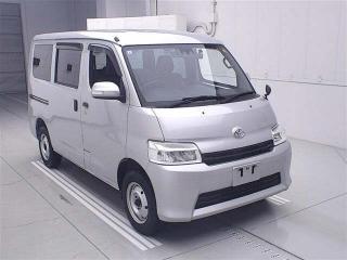 TOYOTA TOWN ACE