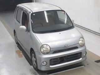 DAIHATSU MOVE LATTE