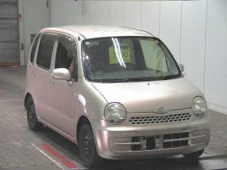 DAIHATSU MOVE LATTE