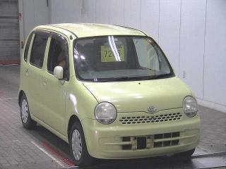 DAIHATSU MOVE LATTE
