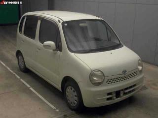 DAIHATSU MOVE LATTE