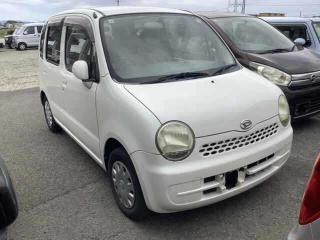 DAIHATSU MOVE LATTE