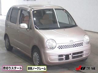 DAIHATSU MOVE LATTE