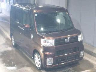 DAIHATSU WAKE
