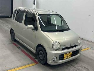 DAIHATSU MOVE LATTE