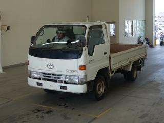 TOYOTA DYNA