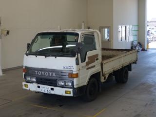 TOYOTA DYNA
