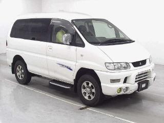 MITSUBISHI DELICA SPACE GEAR