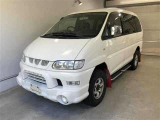 MITSUBISHI DELICA SPACE GEAR