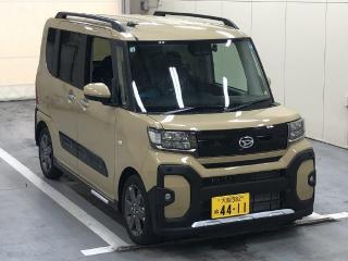 DAIHATSU TANTO FUN CROSS