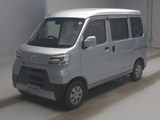 TOYOTA PIXIS VAN