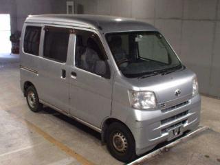 TOYOTA PIXIS VAN
