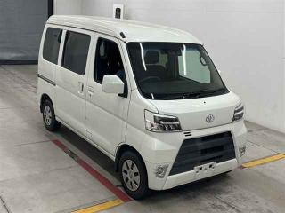 TOYOTA PIXIS VAN