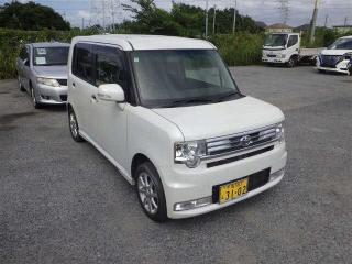 TOYOTA PIXIS SPACE