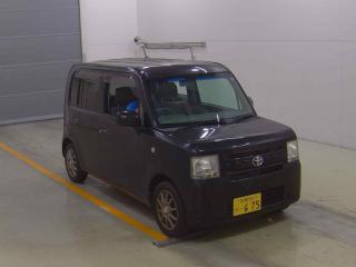 TOYOTA PIXIS SPACE