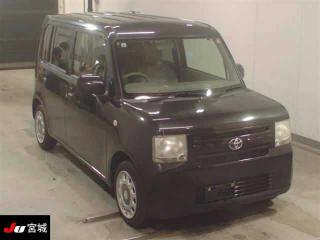 TOYOTA PIXIS SPACE