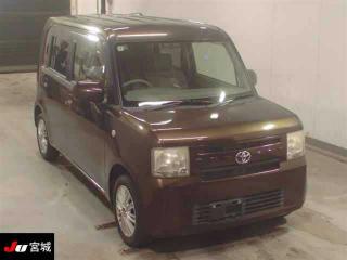 TOYOTA PIXIS SPACE