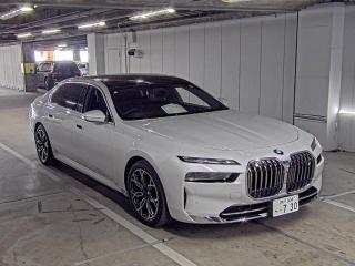 BMW I7