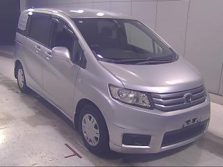 HONDA FREED SPIKE