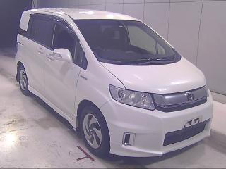 HONDA FREED SPIKE