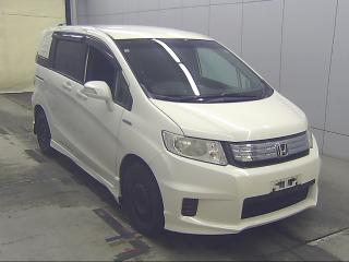 HONDA FREED SPIKE