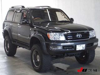 TOYOTA LAND CRUISER 100