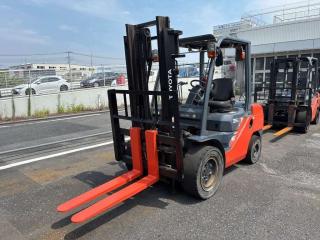 TOYOTA FORKLIFT