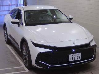TOYOTA CROWN CROSSOVER
