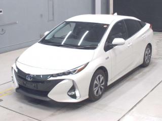 TOYOTA PRIUS PHV