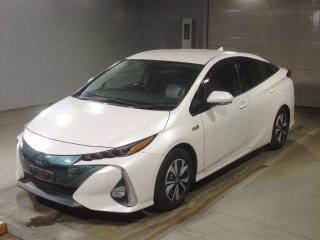 TOYOTA PRIUS PHV