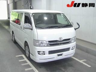 TOYOTA REGIUS VAN