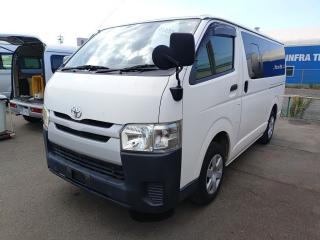 TOYOTA REGIUS ACE