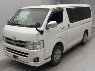 TOYOTA REGIUS VAN