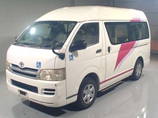 TOYOTA REGIUS VAN