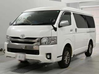 TOYOTA REGIUS VAN