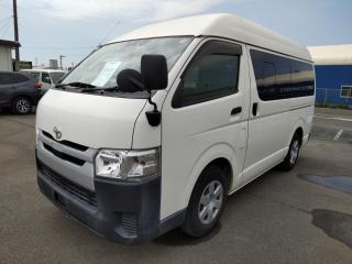 TOYOTA REGIUS ACE