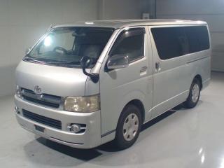 TOYOTA REGIUS VAN