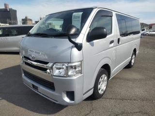 TOYOTA REGIUS ACE
