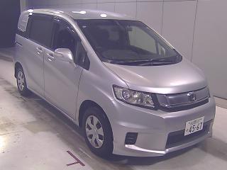 HONDA FREED SPIKE