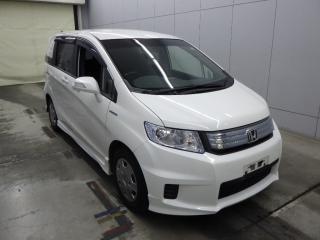 HONDA FREED SPIKE