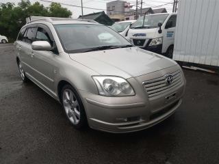 TOYOTA AVENSIS