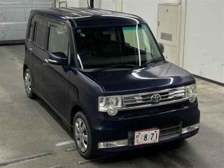 TOYOTA PIXIS SPACE