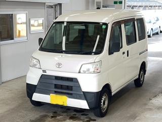 TOYOTA PIXIS VAN