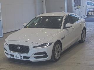 JAGUAR XE